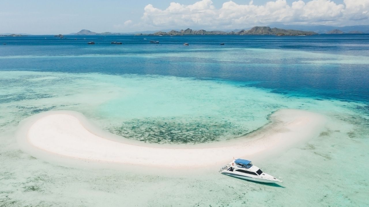 Pulau Pasir Labuan Bajo