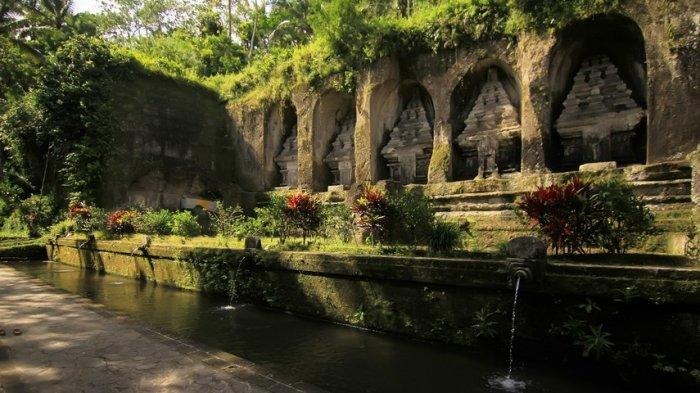 Makam gunung-kawi
