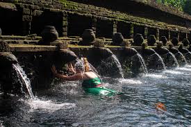 pura tirta empul